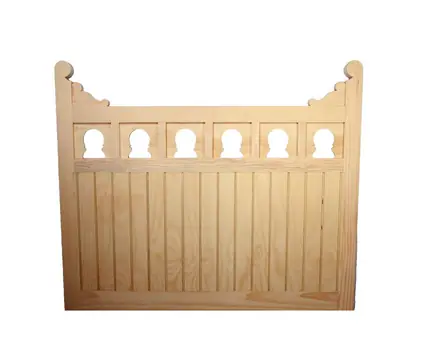 Canterbury timber gate, arched head over pierced balusters, on white