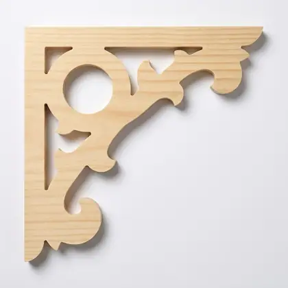 Photograph of a scrolled corner bracket. Trade code CB3.