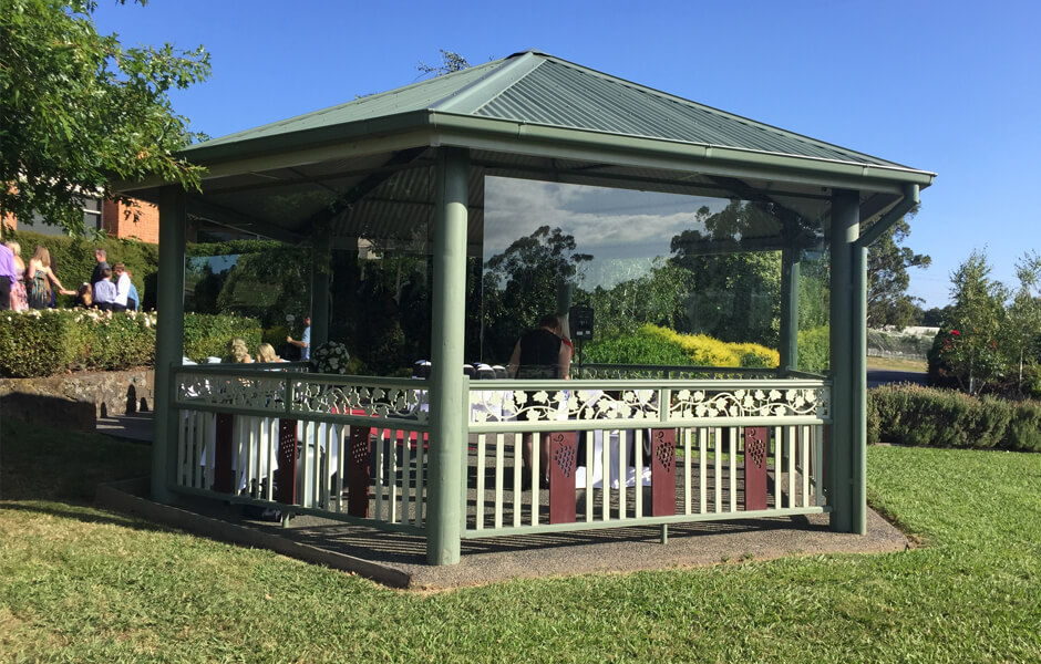 Timber handrail, installed on a balustrade