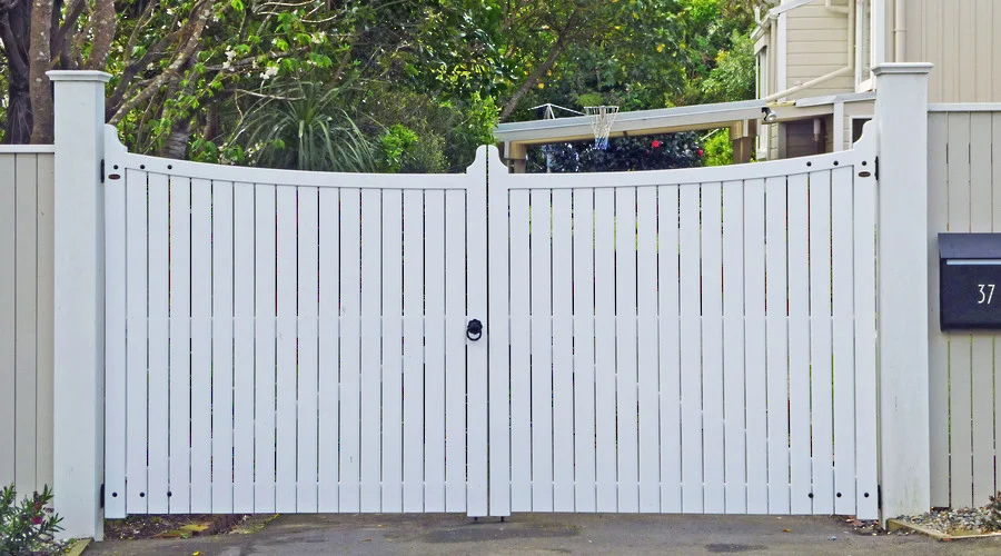Timber entrance gate